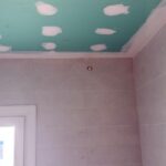 Tapado interio en banos Instalación de aislamiento térmico mediante insuflado en cámara de aire