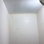 Tapado interior banos2 Instalación de aislamiento térmico mediante insuflado en cámara de aire