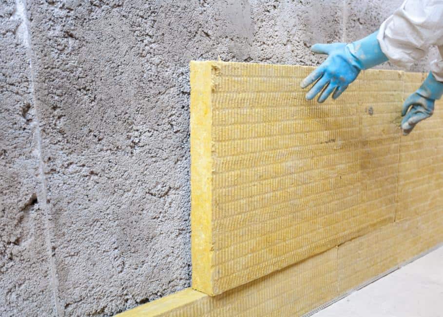 prorroga deducciones fiscales rehabilitacion Instalación de aislamiento térmico en fachada durante una obra de rehabilitación energética