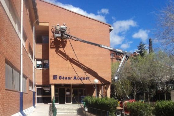 Aislamiento térmico realizado por THERMABEAD en un Colegio